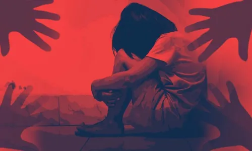 Srikakulam: Two youth gets 20 yearsĀ rigorousĀ imprisonmentĀ for raping 12YOĀ