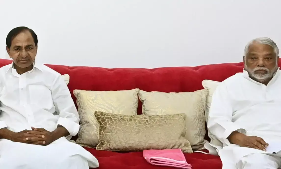 Expose Centre’s anti-people policies in Parliament: KCR to BRS MPs