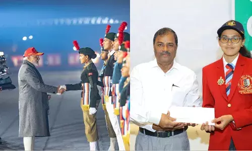 Nacharam DPS student Prem Krithika receives āBest NCC Cadetā medal from PM