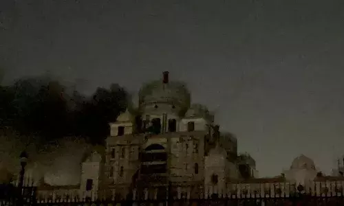 Fire breaks out at yet-to-be-inaugurated Telangana Secretariat building