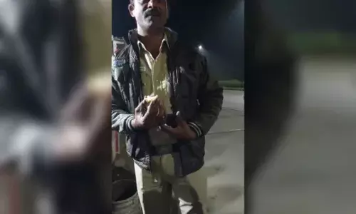 NTR:Ā  Cop arrested for abusing Jagan, family; video goes viral