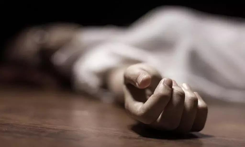 Mancherial municipal commissioner’s wife dies by suicide