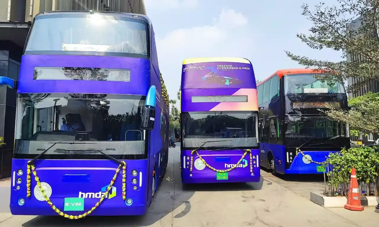 Double-decker buses return to Hyd streets: 3 electronic buses launched