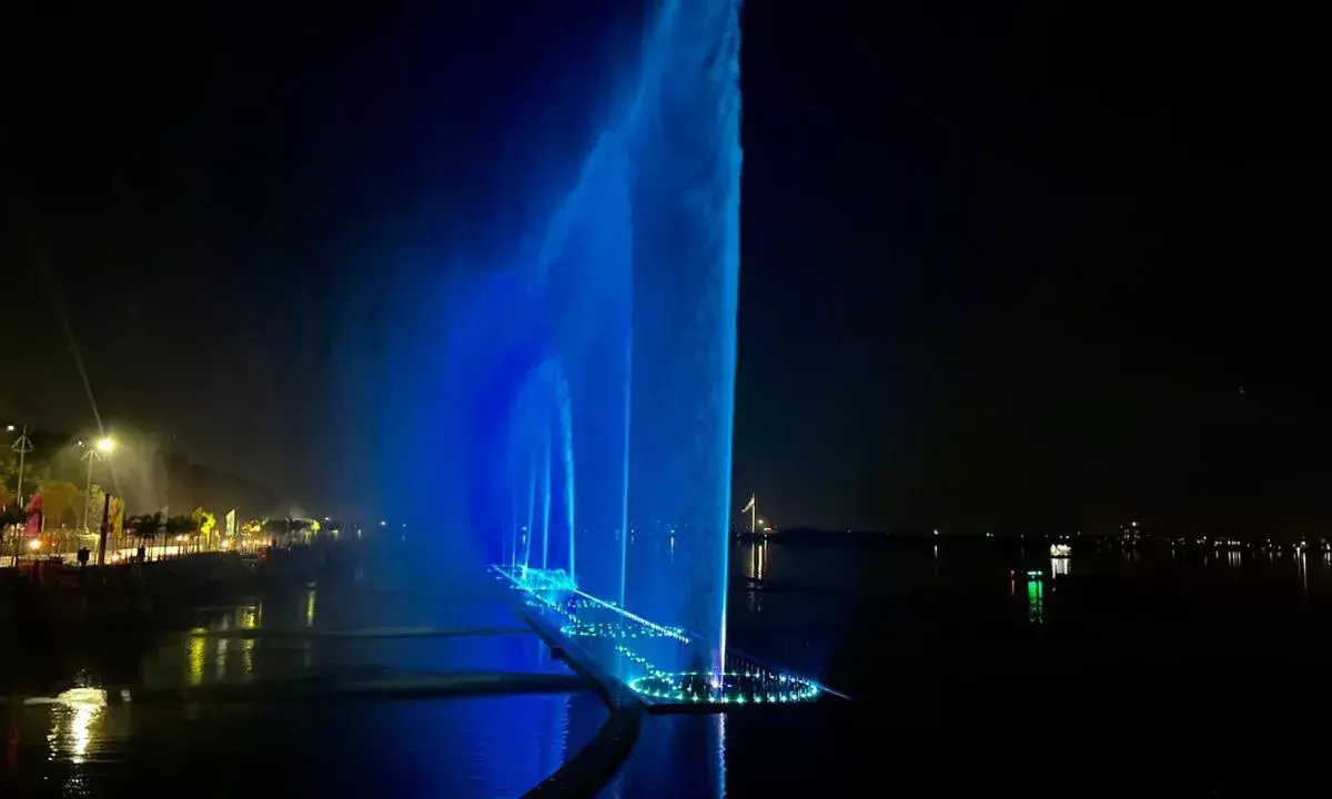 Wow Hyderabad! City earns rare honor, houses India’s longest musical floating fountain