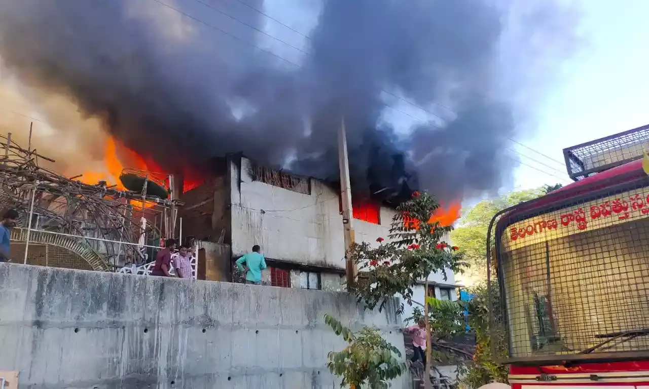 Fire at Godown storing air coolers in Old City
