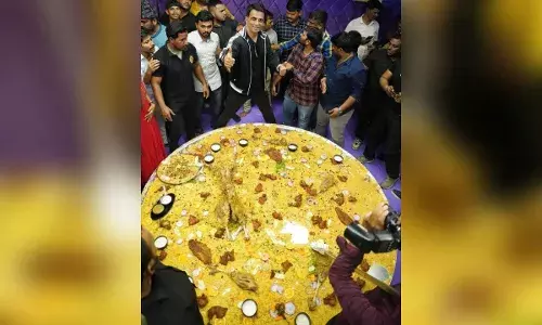 āSonu Sood Plateā: Hyderabad restaurant launches Indiaās biggest Mandi plate