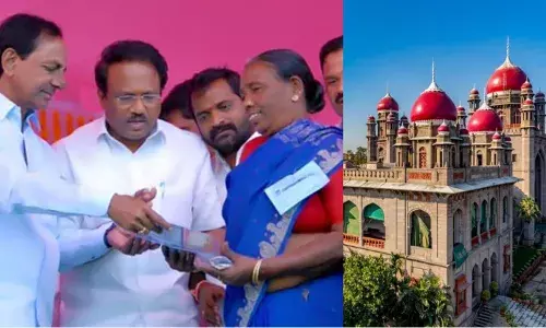 Deferring salaries case: TS HC directs govt to pay 6% interest to employees, pensioners