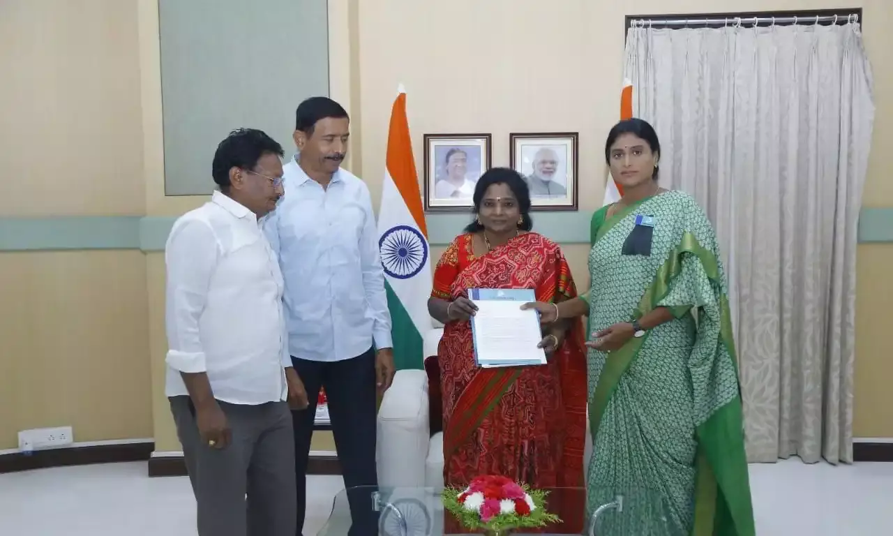 YS Sharmila, Tamilisai Soundararajan