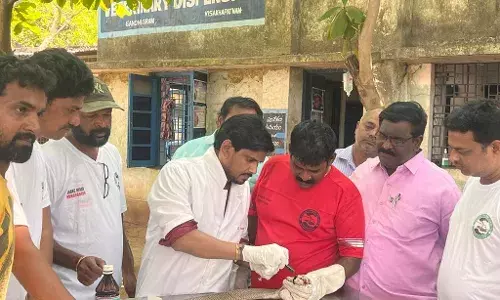 Visakhapatnam snake man Kiran