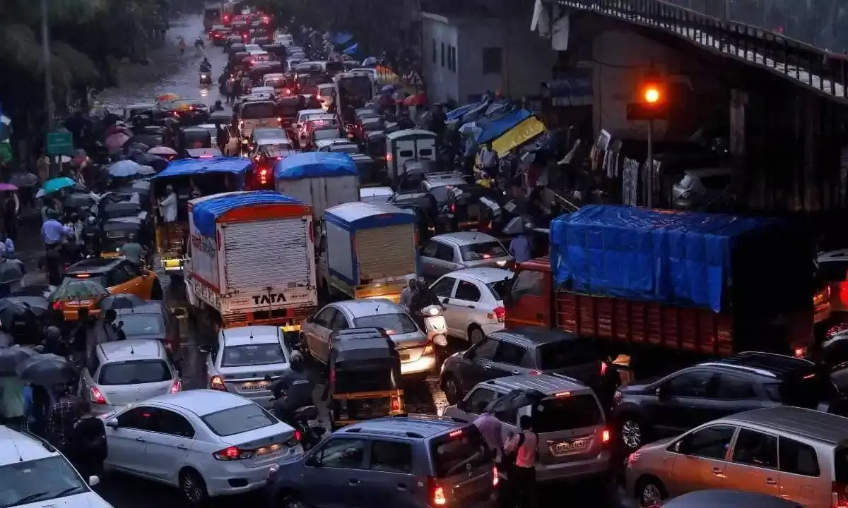 Traffic diversions in Hyderabad, for KCRs Iftar Daawat