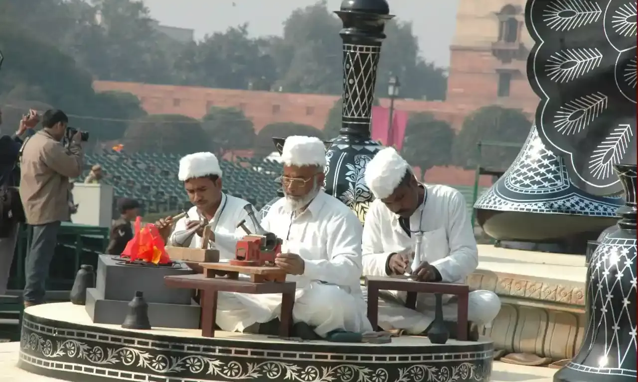 Meet the 68-year-old Padma Shri awardee preserving centuries-old Bidri art