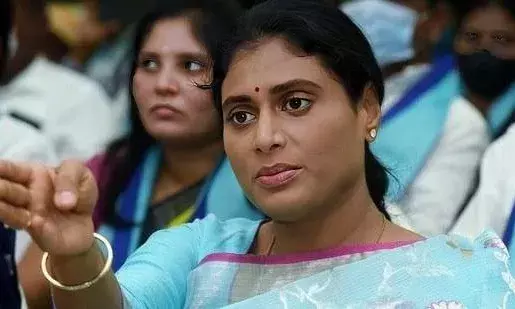 Serious offences slapped on YS Sharmila by Hyderabad police