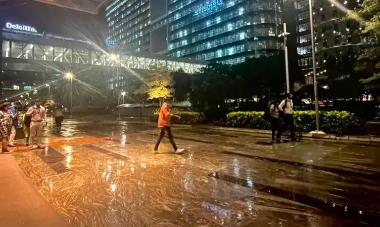 Heavy rains lashed in Hyderabad