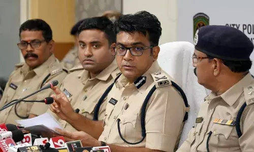 Vizag city police commissioner CM Thrivikram Varma addressing media on illegal kidney racket case