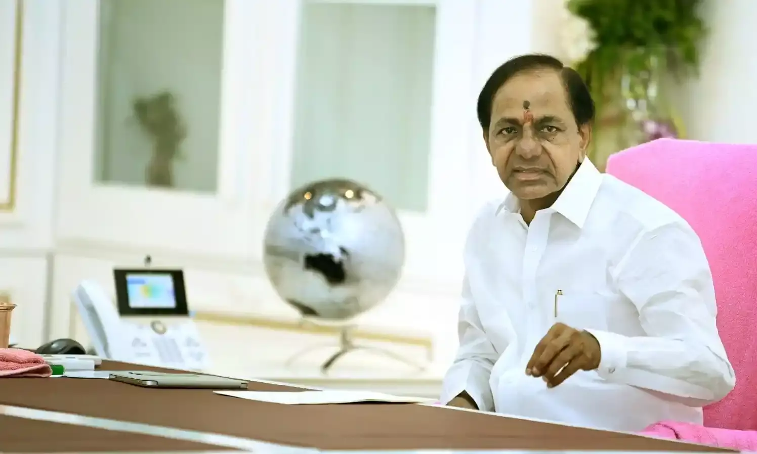 KCR to inaugurate BRS bhavan in Delhi