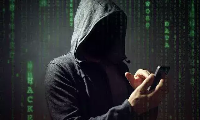 Hyderabad man duped in the name of outstanding bill amount