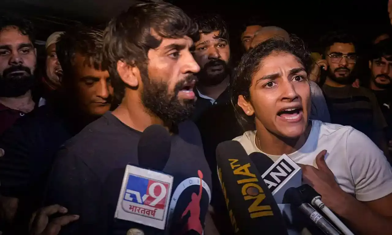 Scuffle between wrestlers and police personnel at Jantar Mantar