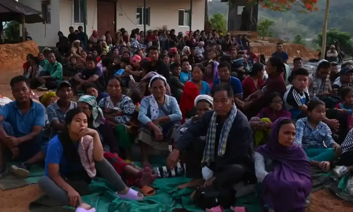 SC asks Centre, state to up security, relief and rehabilitation of those hit by Manipur violence