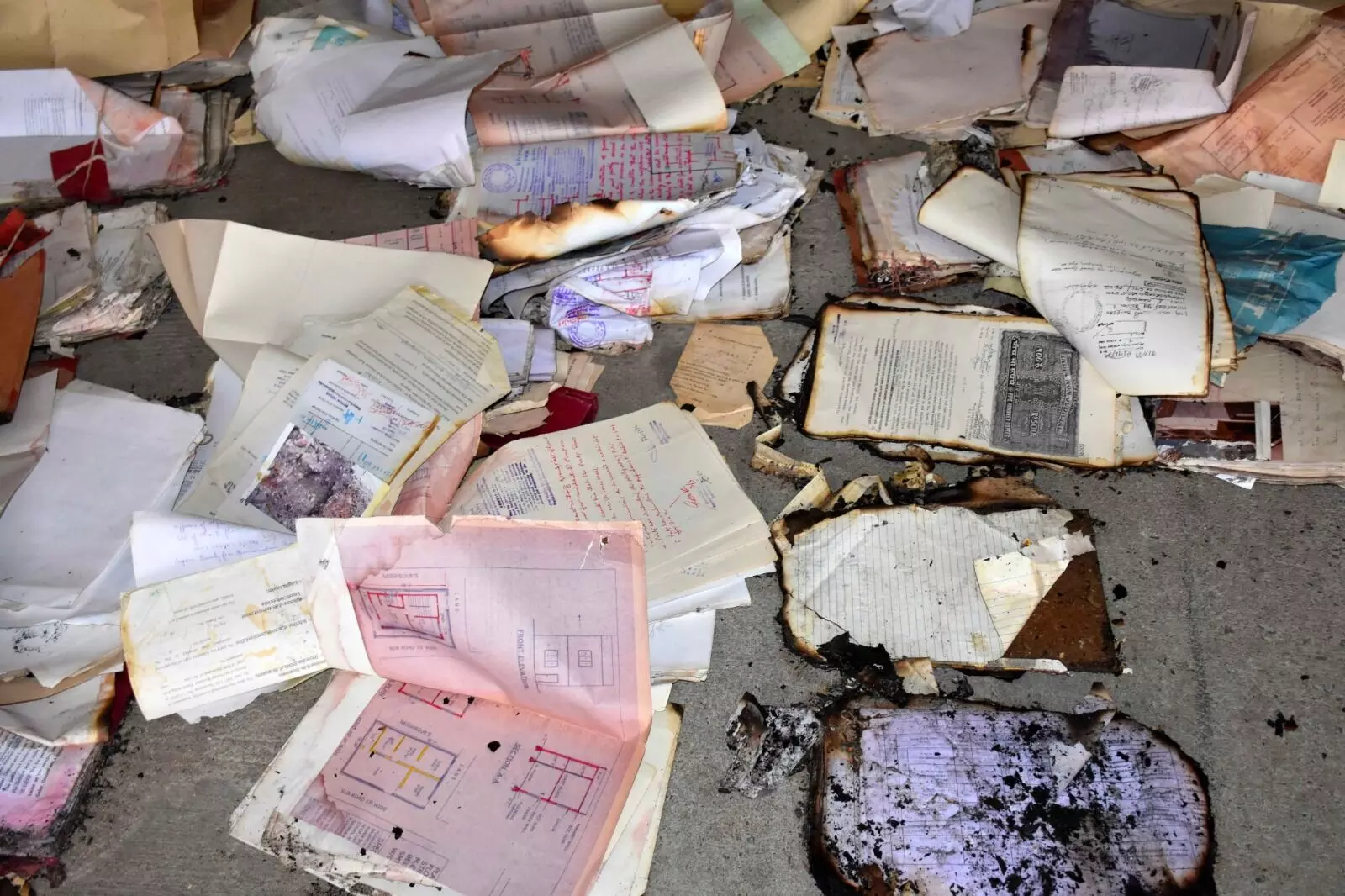 GHMC, Charminar fire: 30% files destroyed; police suspect foul play GHMC, Charminar fire: 30% files destroyed; police suspect foul play