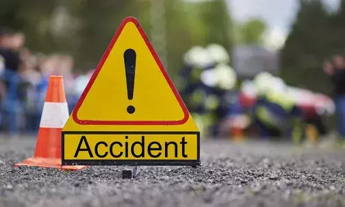 7 dead, 19 injured after speeding tractor turns turtle in Andhra Pradesh.