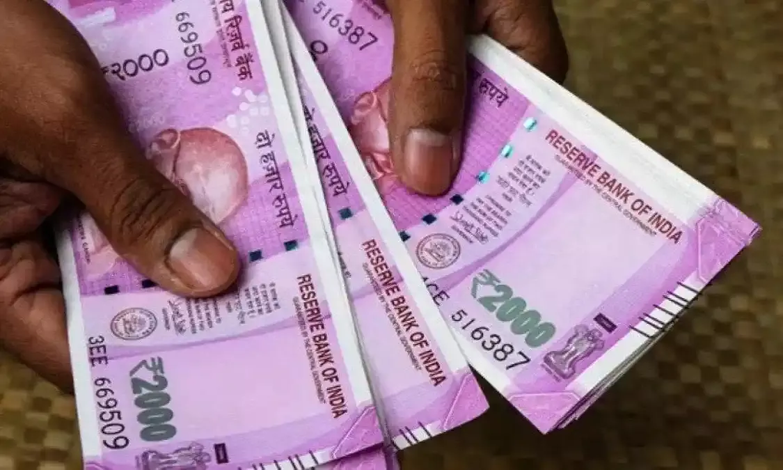 Rs 2000 notes withdrawn from circulation, to be exchanged by September 30