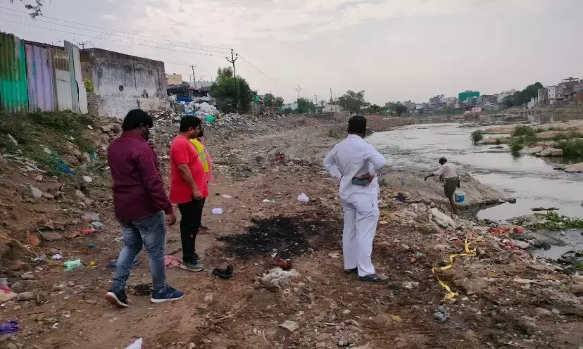 Pungent smell grips old city; residents feel nausea