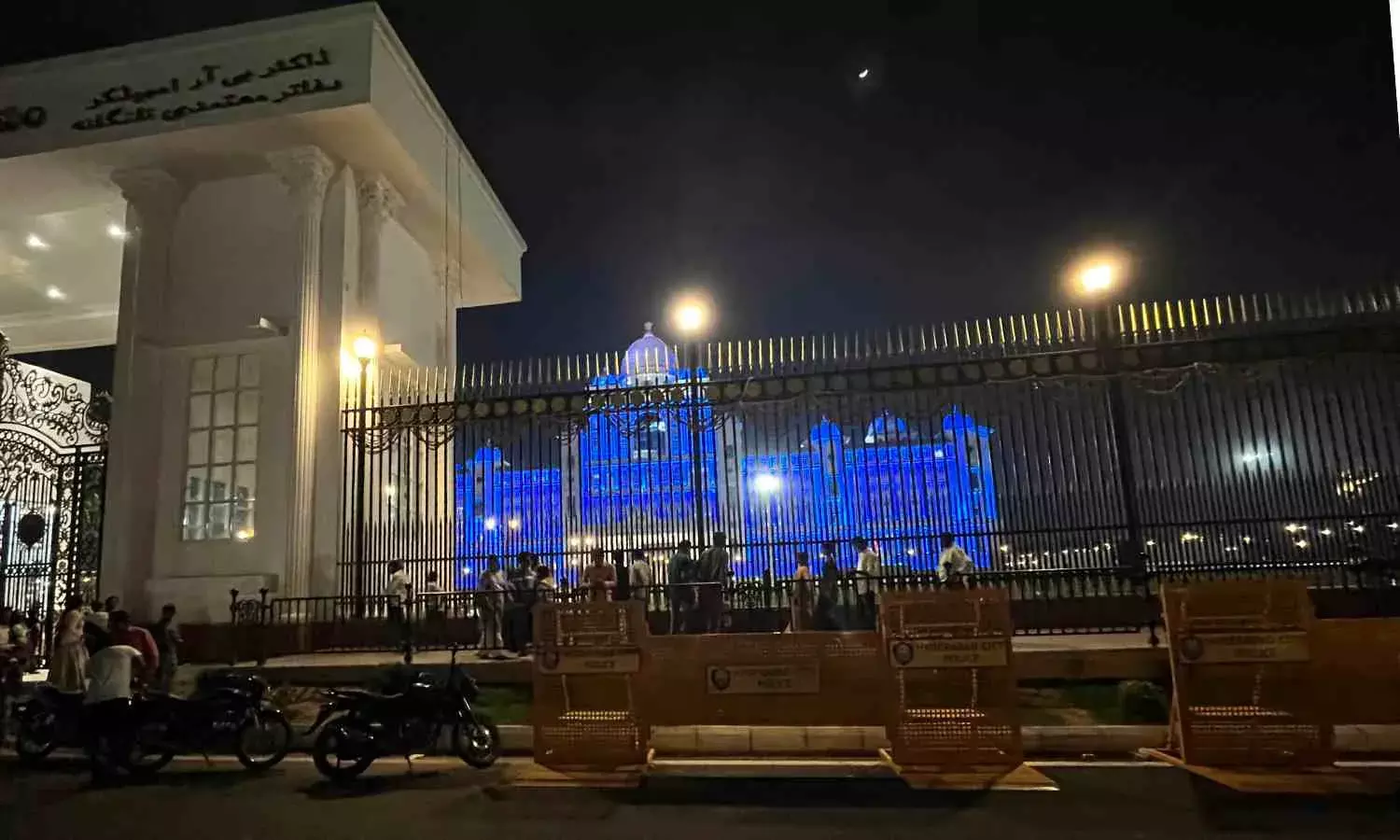 An Evening at Tank Bund:  Forget your miseries, enliven your soul at Hussain Sagar