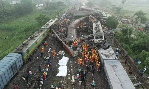 Odisha train crash: I saw 200 passengers lying dead, eye witness recalls Anubhav Das.