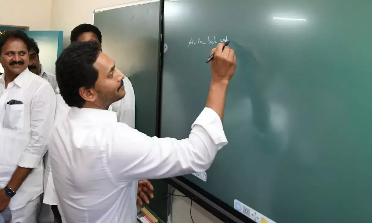 Engineering college faculty in Andhra to mentor govt teachers on IFPs, Byju’s apps, Smart TVs.