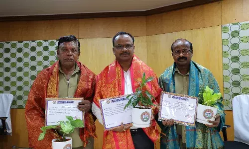 Humanity first: Mahabubabad bus driver, conductor felicitated for helping deceased passenger reach home