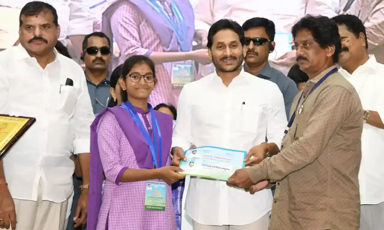 Jagan vows IB syllabus in govt schools in Andhra Pradesh, aid for international admissions.