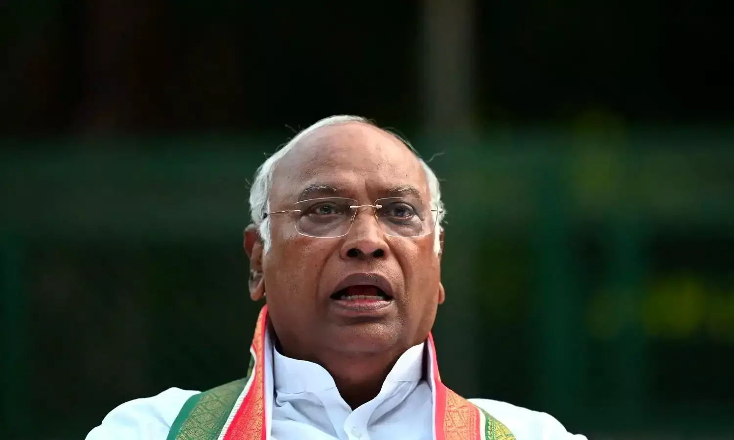 Telangana yearning for change, looking towards Congress: Kharge