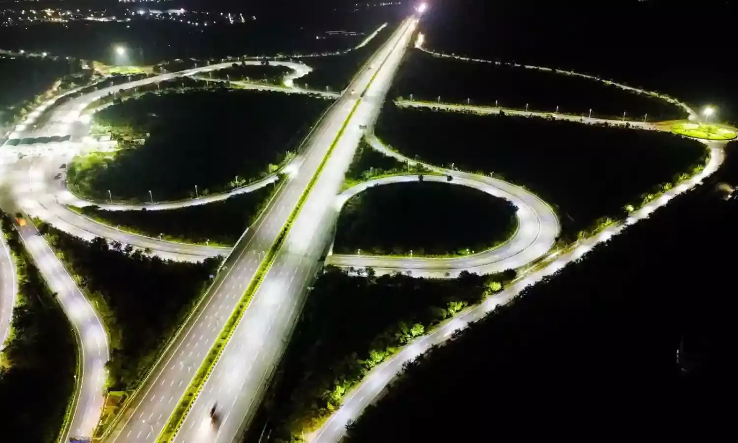 Speed limit on first two lanes of Hyderabad up from 100 kmph to 120 kmph