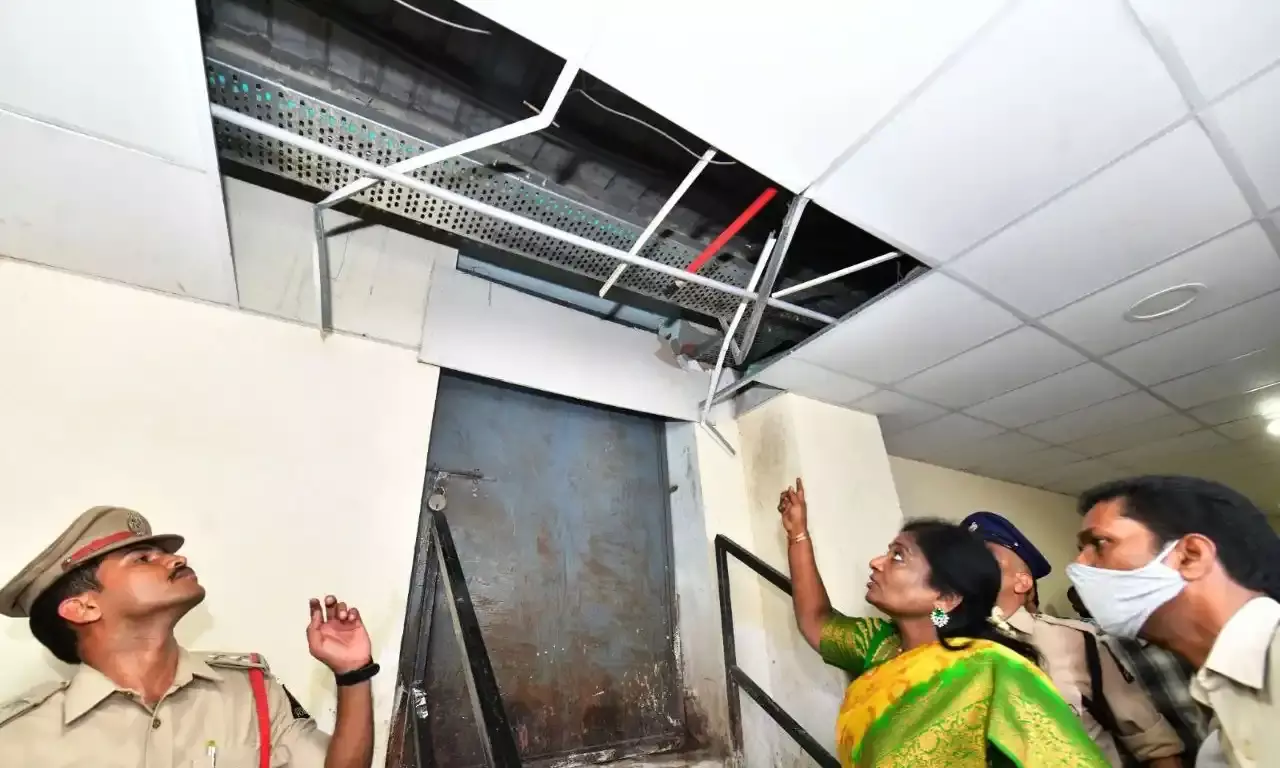 Telangana Governor makes surprise visit to Osmania Hospital, asks Govt for new building.