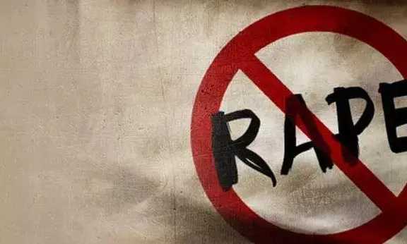 Vizag School peon befriends minor, attempts to rape her; held