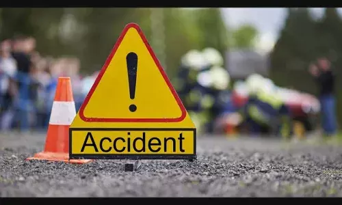 3 passengers killed, many injured as concrete lorry crashes into govt bus in Annamayya.