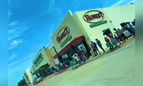 Watch: How Telugu NRIs in US severely hit after India bans non-basmati rice export