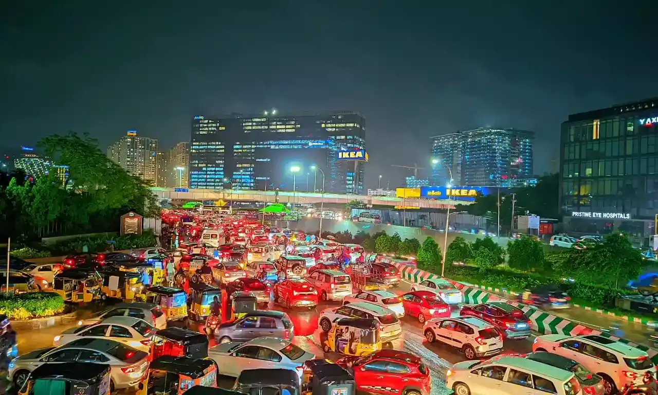 Traffic Congestion: Logout timings for IT employees working in Cyberabad changed, check here