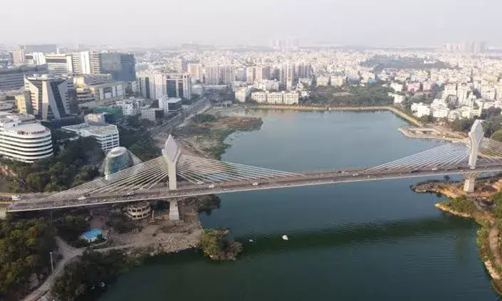 Angry over mother’s rap, girl jumps into Durgam Cherruvu cops save her life