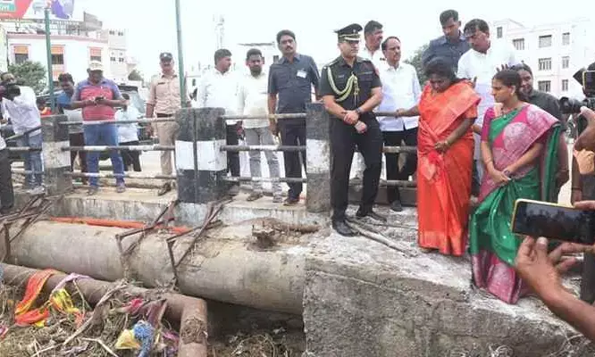 Warangal: Govt failed in providing flood relief, says Governor