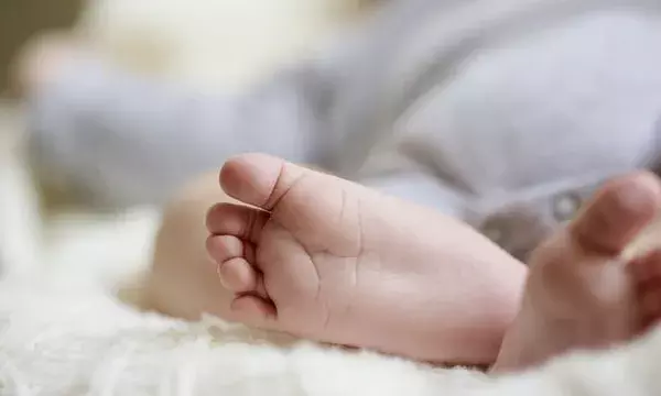 Woman feels dizzy, falls on 3-day-old infant at Niloufer Hospital, infant dies