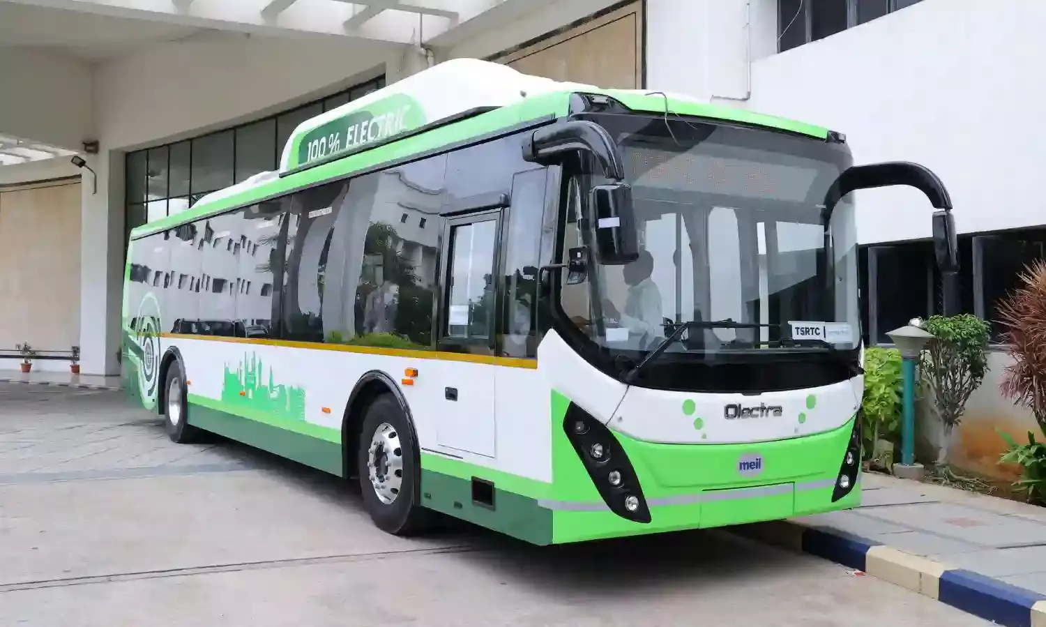 Hyderabad to get 25 electric buses soon; 1,300 in the pipeline