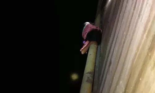 Ravulapalem: How girl showed grit, called up police after pushed off bridge by mothers paramour