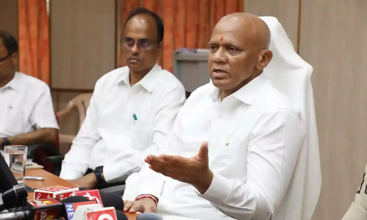 Another Leopard attack: TTD mulls closing Alipiri-Tirumala walking paths after 3 pm