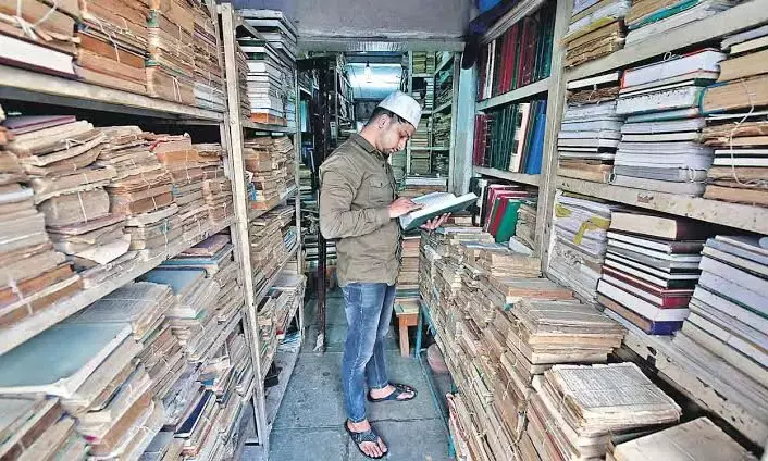 `For readers, by bookworms’:  Hyderabad’s Haziq and Mohi Bookstore, a nostalgia of values