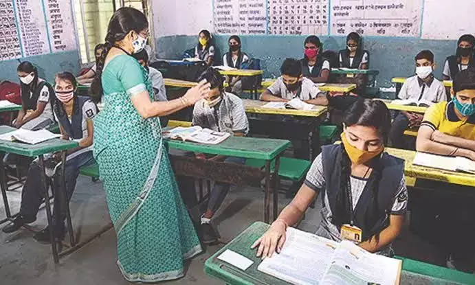 Telangana HC modifies earlier order, gives government go-ahead for teachers transfer