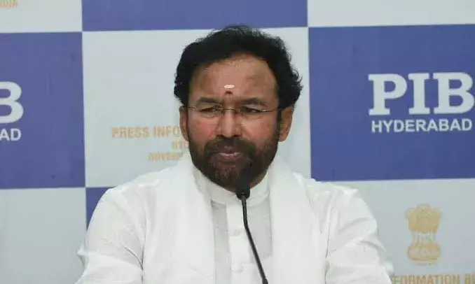 Union Minister Kishan Reddy meets home guard who attempted suicide in Hyd