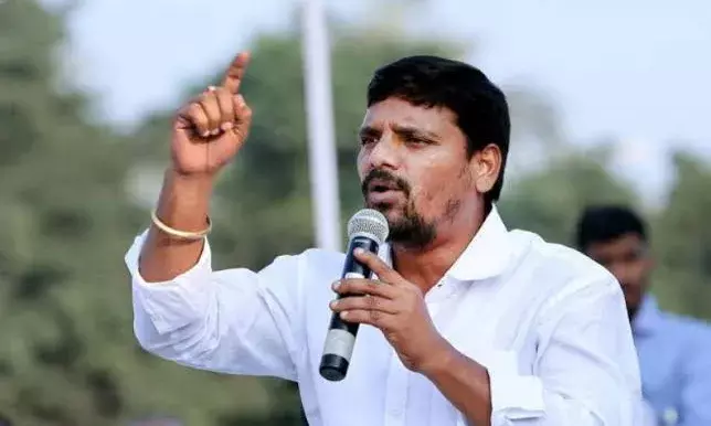 Teenmaar Mallanna’s passport in jeopardy; Telangana HC asks state to respond