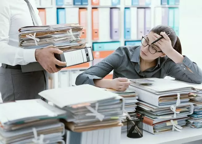 Is your job killing you? Long working hours, workplace pollution can shorten lifespan Is your job killing you? Long working hours, workplace pollution can shorten lifespan