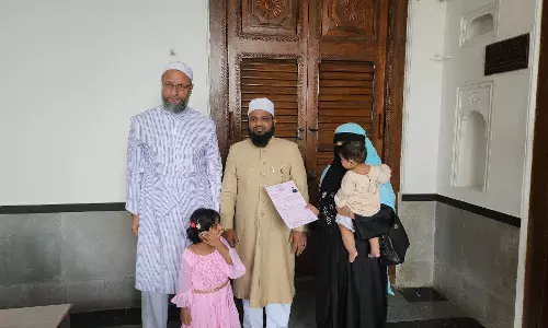 Jaipur Express Attack: Owaisi provides 2BHK to victim Syed Saifuddinās wife